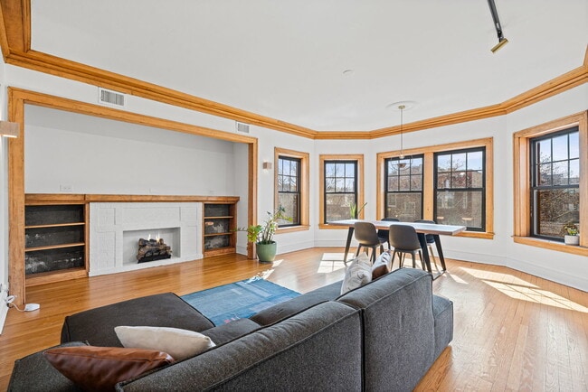 1474 W Foster Ave in Chicago, IL - Building Photo - Building Photo