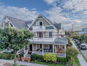 84 Cookman Ave in Ocean Grove, NJ - Building Photo - Building Photo