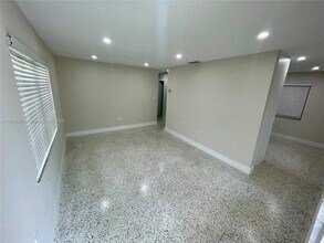 1129 SW 11th Ave in Miami, FL - Building Photo - Building Photo