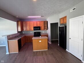 8348 Burket Way in Indianapolis, IN - Building Photo - Building Photo