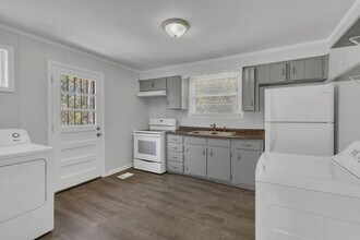 1910 Riverside Dr in Nashville, TN - Building Photo - Building Photo