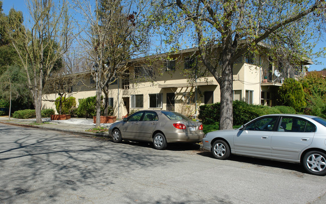 2369-2393 Wellesley St in Palo Alto, CA - Building Photo - Building Photo