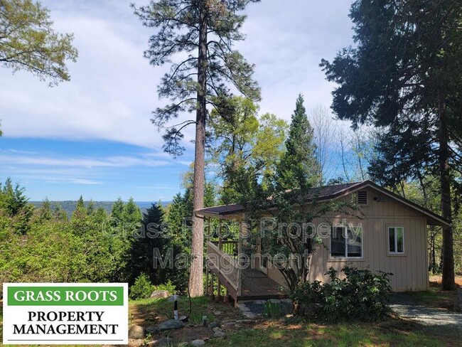 property at 10712 Banner Lava Cap Rd