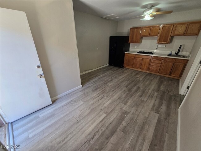 7016 Hurricane Way