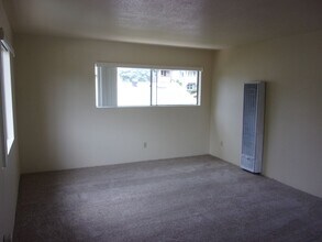 2245-2247-B Felspar St in San Diego, CA - Building Photo - Building Photo
