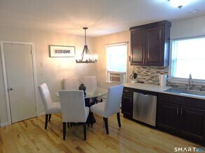 26 Dayton Rd in Bridgeport, CT - Building Photo - Building Photo