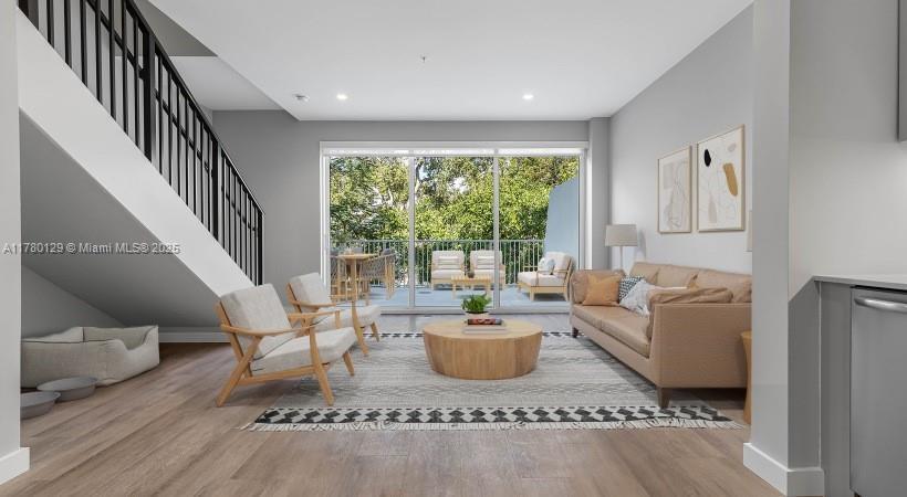 3335 Thomas Ave in Miami, FL - Building Photo