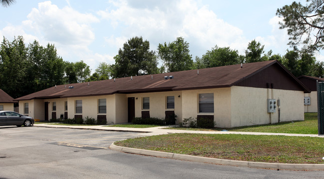 St Johns Apartments in Orange Park, FL - Building Photo - Building Photo