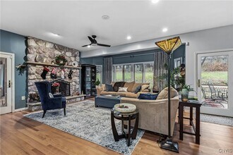 4892 MacGregor Ln in Syracuse, NY - Building Photo - Building Photo
