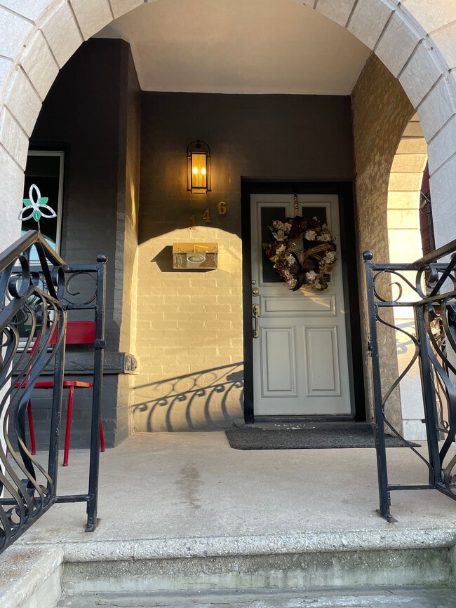 property at 146 Catharine St N