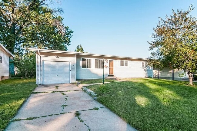 property at 2285 Pheasant Dr