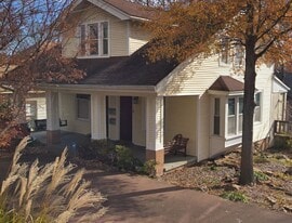 1911 W 2nd St, Unit 1