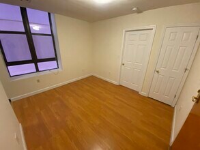 80 Essex St, Unit 7 in Boston, MA - Foto de edificio - Building Photo