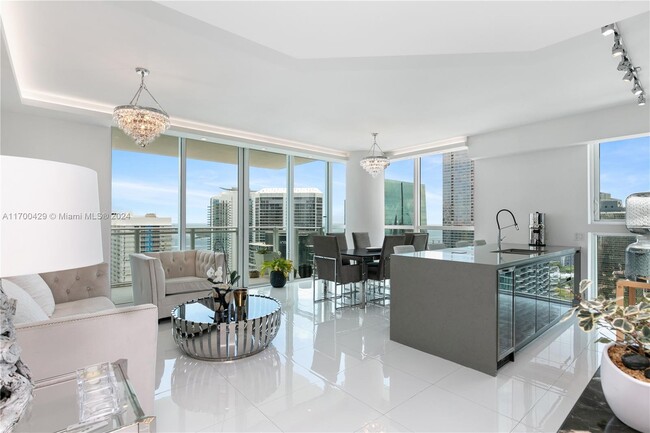 1080 Brickell Ave in Miami, FL - Building Photo - Building Photo