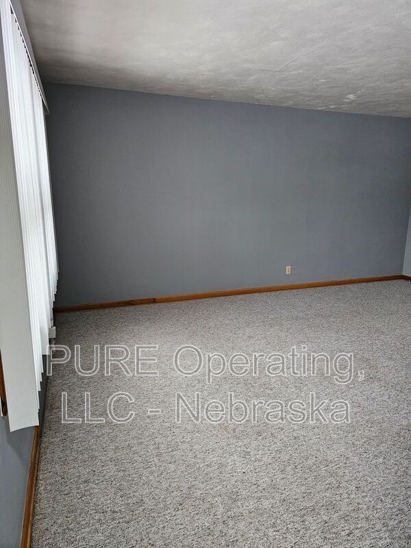 2205 Lindyview Rd in Bellevue, NE - Building Photo - Building Photo