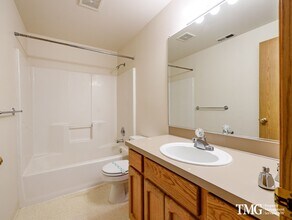 16404 NE 9th Way in Vancouver, WA - Building Photo - Building Photo