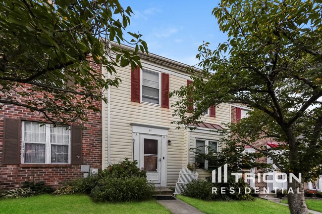 property at 17 Silver Hill Ct
