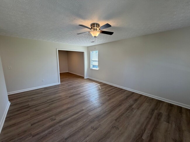 121 Clyde Dr in Cedartown, GA - Building Photo - Building Photo