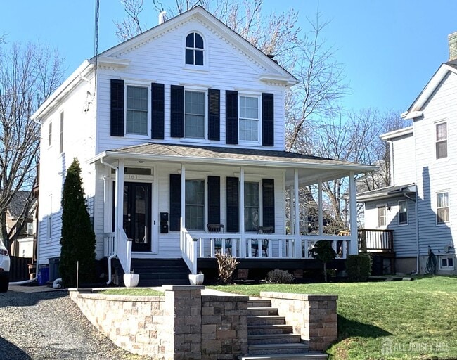 161 W Cliff St
