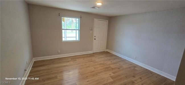 12104 Suncrest Ln in Bonita Springs, FL - Building Photo - Building Photo