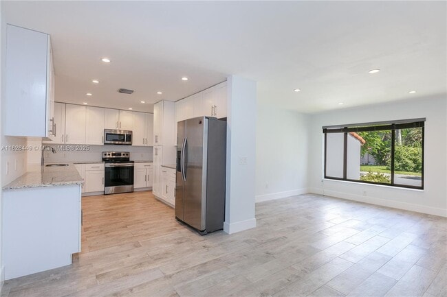 1116 NE 117th St in Biscayne Park, FL - Building Photo - Building Photo