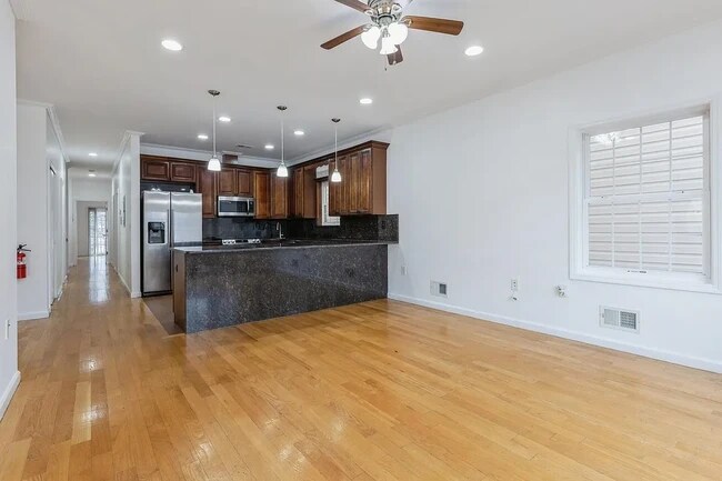 262 North St, Unit 2A in Jersey City, NJ - Building Photo - Building Photo