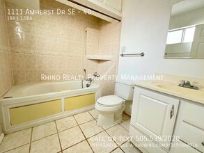 1111 Amherst Dr SE in Albuquerque, NM - Building Photo - Building Photo