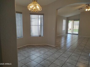 3220 E Hononegh Dr in Phoenix, AZ - Building Photo - Building Photo