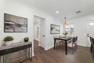 802 E 33rd St in Houston, TX - Building Photo - Building Photo