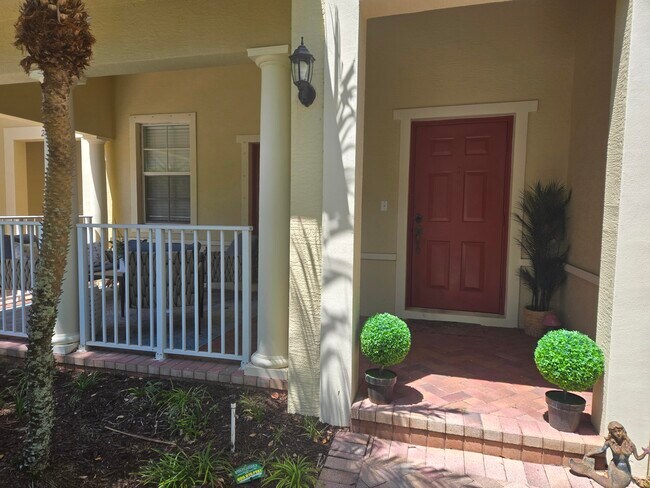 121 Seagrape Dr in Jupiter, FL - Building Photo - Building Photo