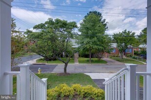 934 19th St S in Arlington, VA - Building Photo