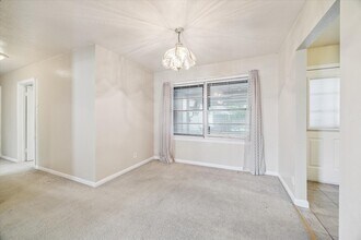 5618 Sweetbriar St in Houston, TX - Foto de edificio - Building Photo