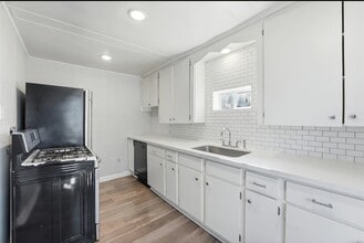 6526 Linden St in Houston, TX - Foto de edificio - Building Photo