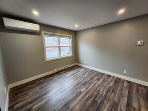 8 Mitchell St in Saint John, NB - Building Photo - Building Photo