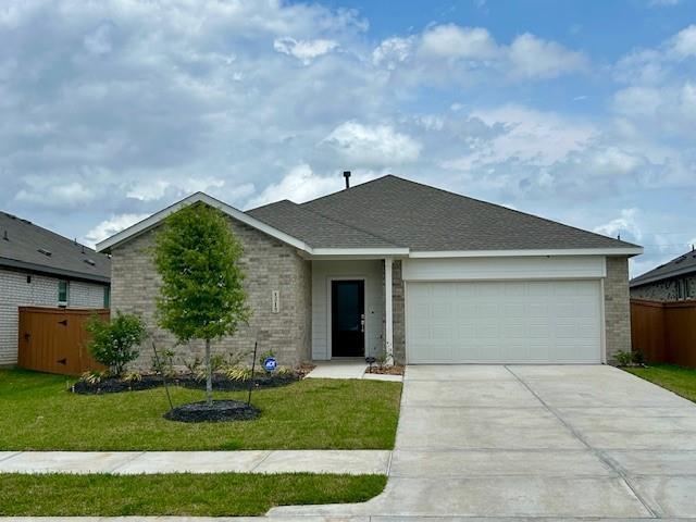 property at 1215 Shady Pnes Dr