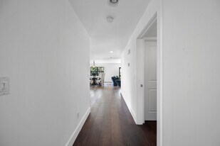 13388 Polo Rd W in Wellington, FL - Building Photo