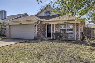 6804 Haltom Rd in Fort Worth, TX - Building Photo - Building Photo