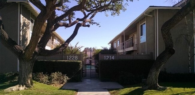 1214 Rutland Rd, Unit 1