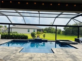 10798 Timber Creek Dr in Ft. Myers, FL - Building Photo