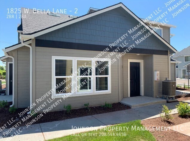 1825 W Bella Ln, Unit 2 in Nampa, ID - Building Photo - Building Photo