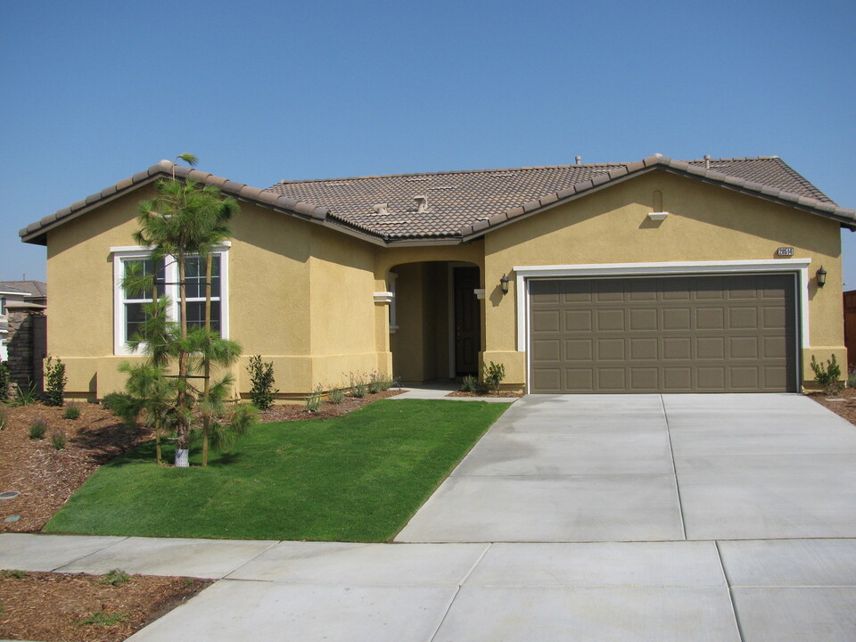 28514 Authurium Way in Murrieta, CA - Building Photo