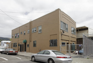 2802 68th in Oakland, CA - Building Photo - Building Photo