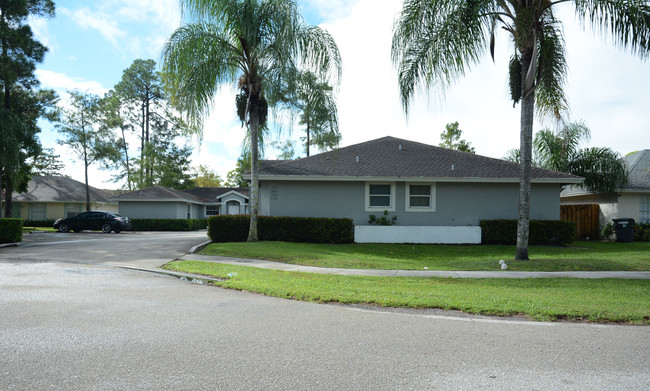 13990 Veronica Ct in Wellington, FL - Building Photo - Building Photo