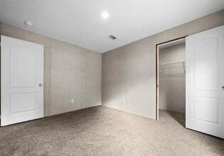 11245 NW 8th St in Ocala, FL - Foto de edificio - Building Photo