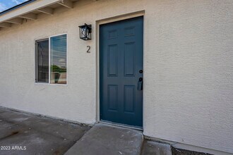 5039 N 18th Ave-Unit -2 in Phoenix, AZ - Building Photo - Building Photo