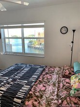 3948 NE 169th St-Unit -403 in North Miami Beach, FL - Foto de edificio - Building Photo