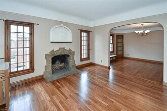 18414 Newell Rd, Unit 2 in Shaker Heights, OH - Building Photo - Building Photo