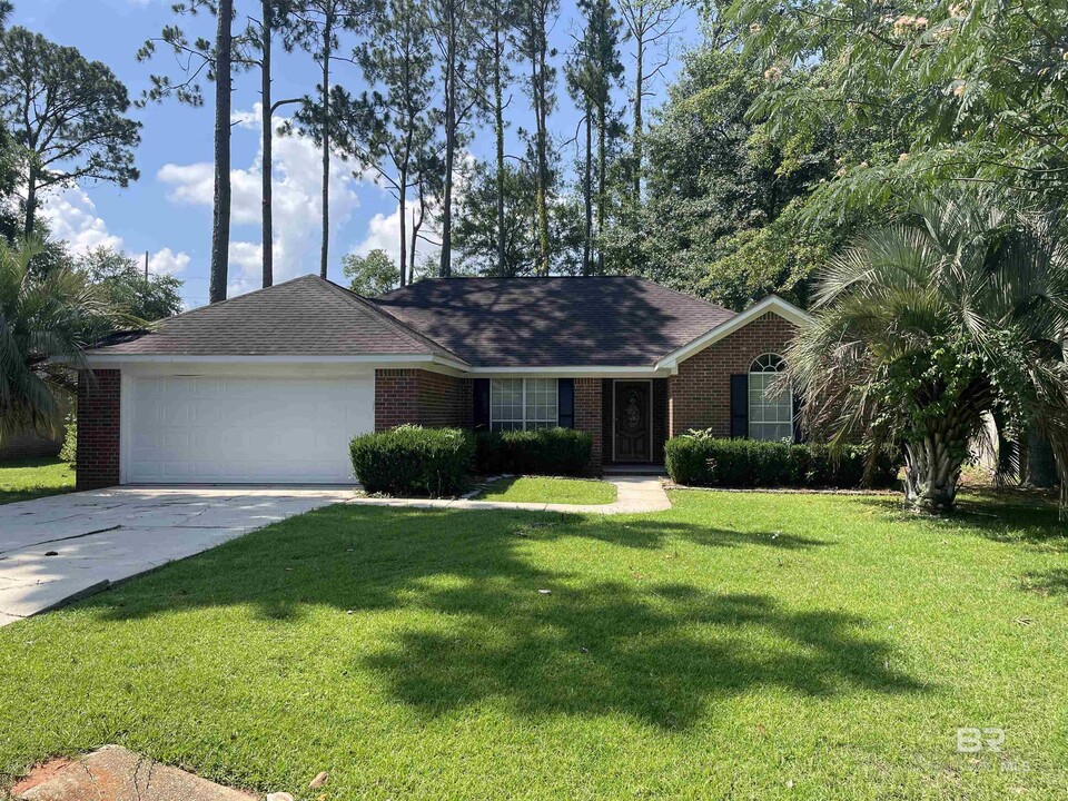 508 Loblolly Ct in Foley, AL - Foto de edificio