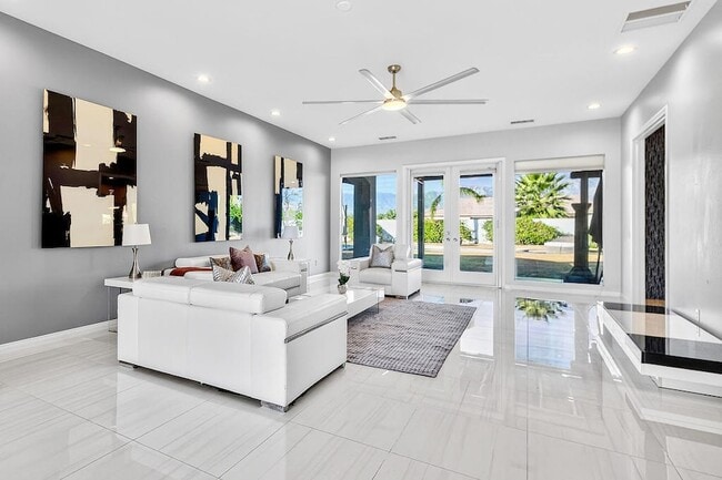 5 Curie Ct in Rancho Mirage, CA - Building Photo - Building Photo