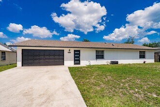160 Marie Dr in West Palm Beach, FL - Building Photo - Building Photo